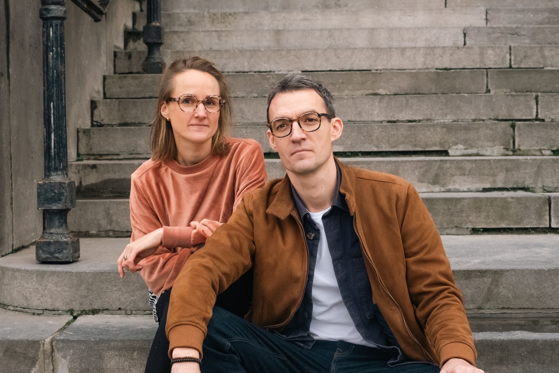 Les fondateurs de Bloom Brussels à l’origine d’un projet belge de lunettes durables.